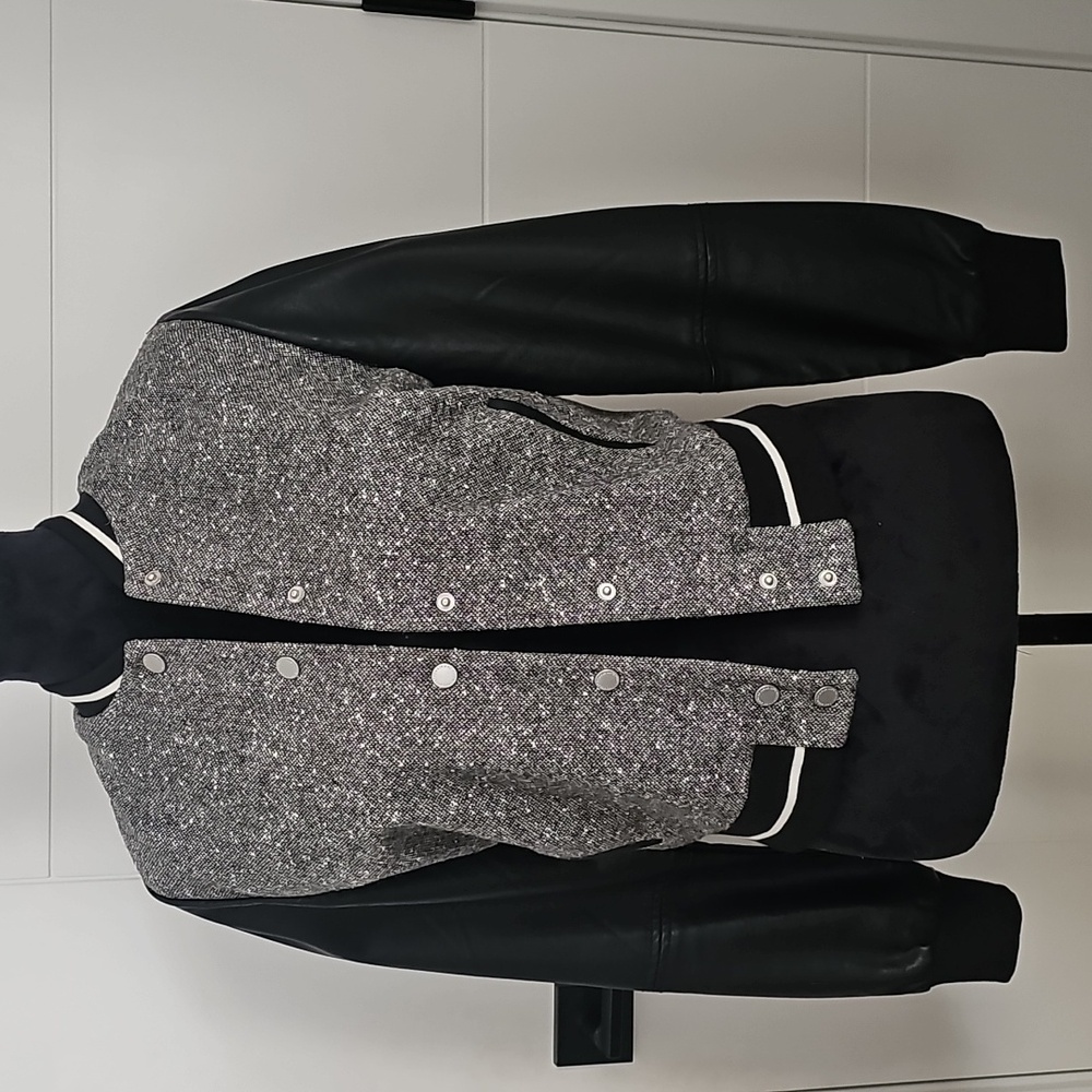 Abercrombie & Fitch small varsity bomber style jacket
